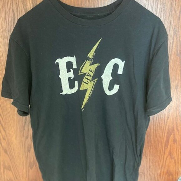 Eric Church Tour Large T-shirt from 2017 - Picture 1 of 3